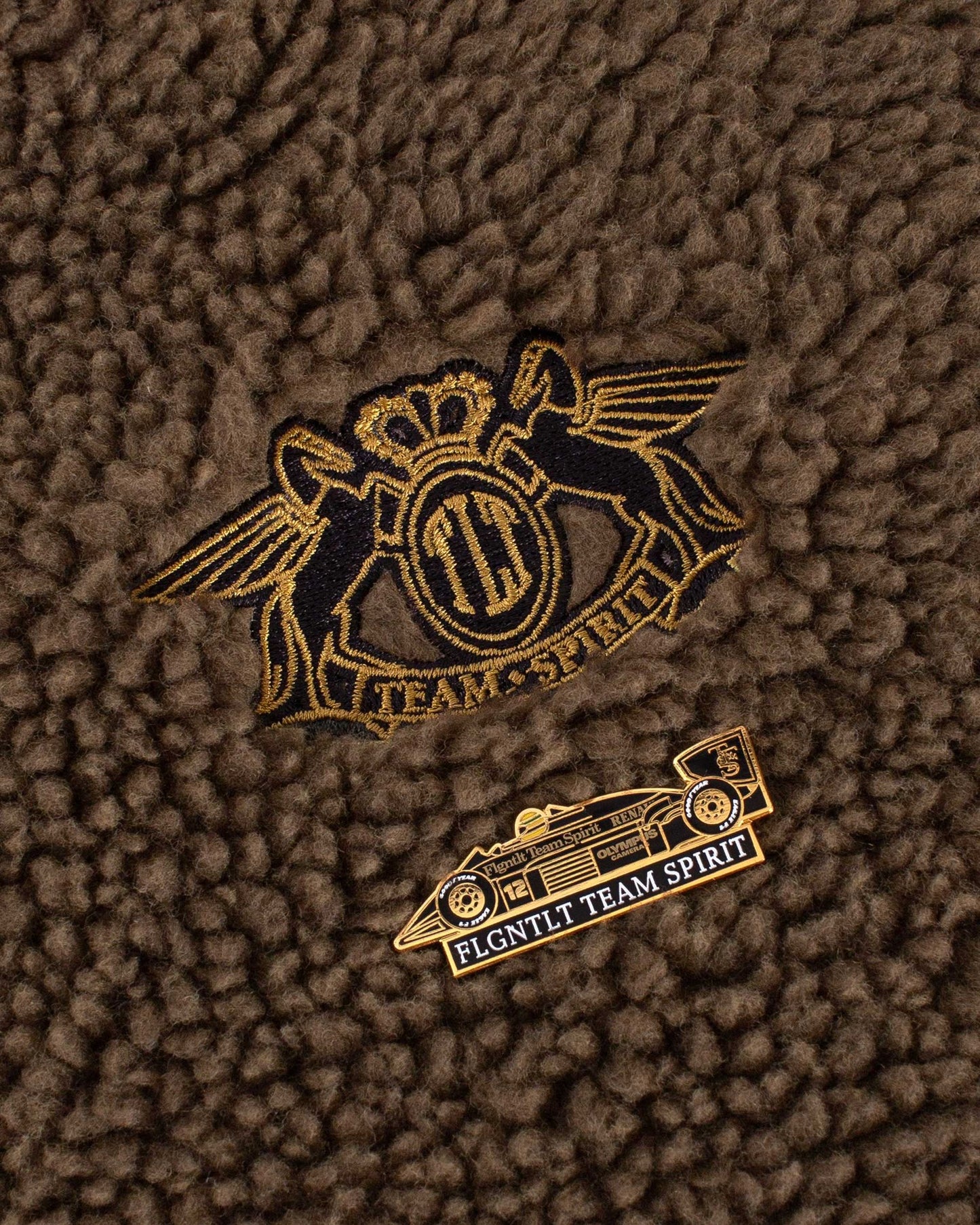 FLGNTLT TEAM SPIRIT COLLECTOR'S PIN