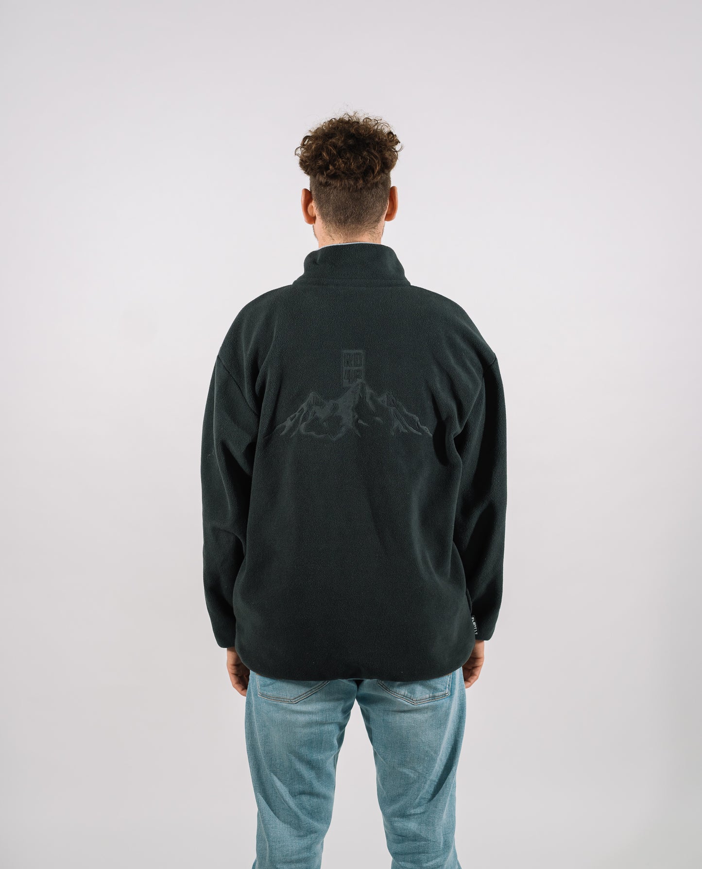 RD48 Icy Crewneck