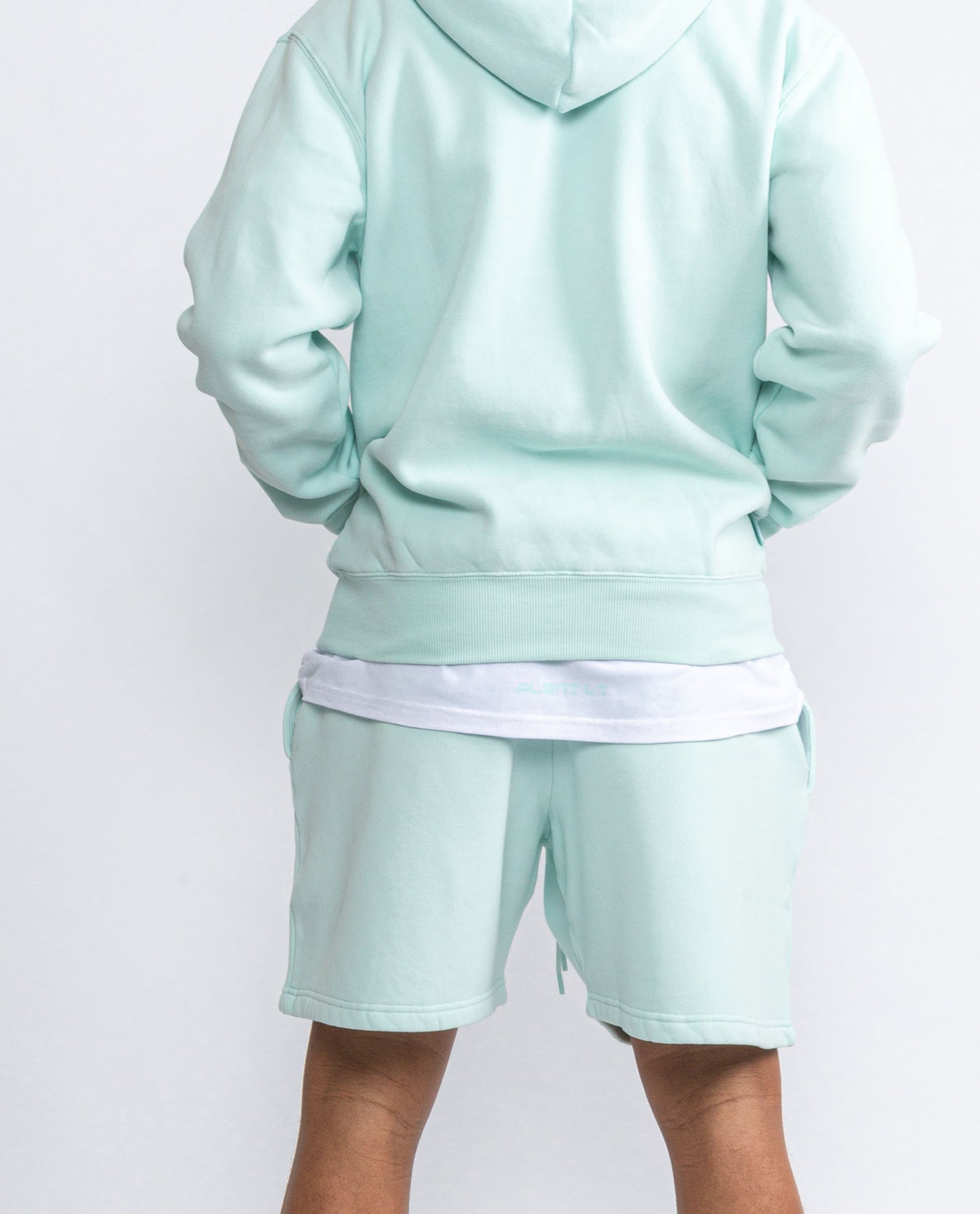 ESSENTIALS SHORTS NEO MINT