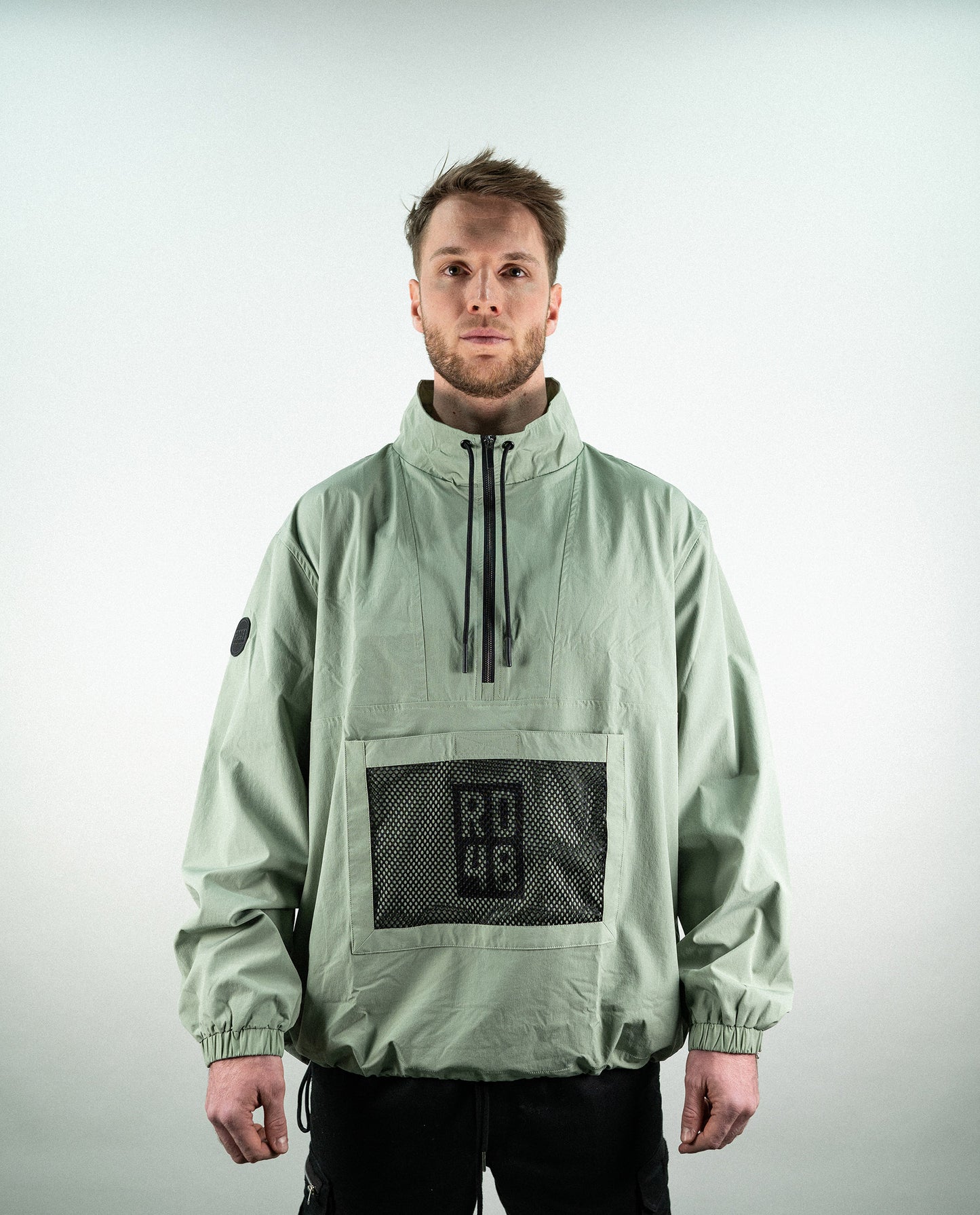 RD48 MESH UP WINDBREAKER