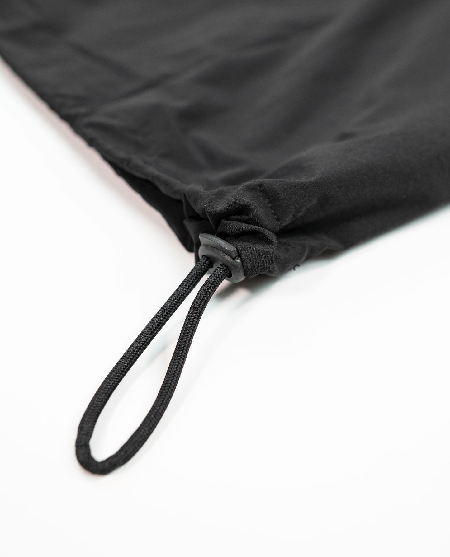 RD48 BLACK SERIES WINDBREAKER