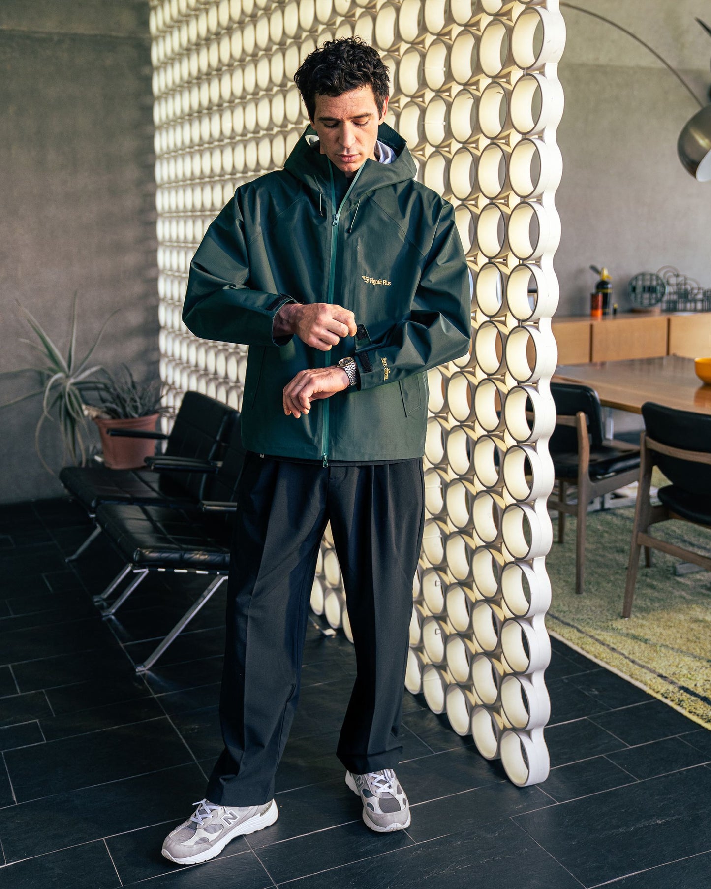 PINE GROVE SYSTEMS WATERPROOF SHELL JACKET