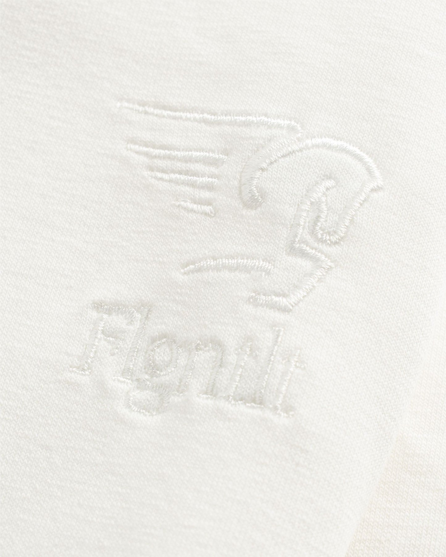 PLEATED SWEATSHORTS CREME