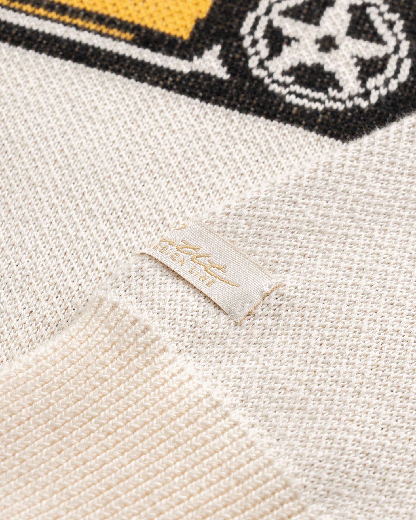 MID CENTURY KNIT SWEATER