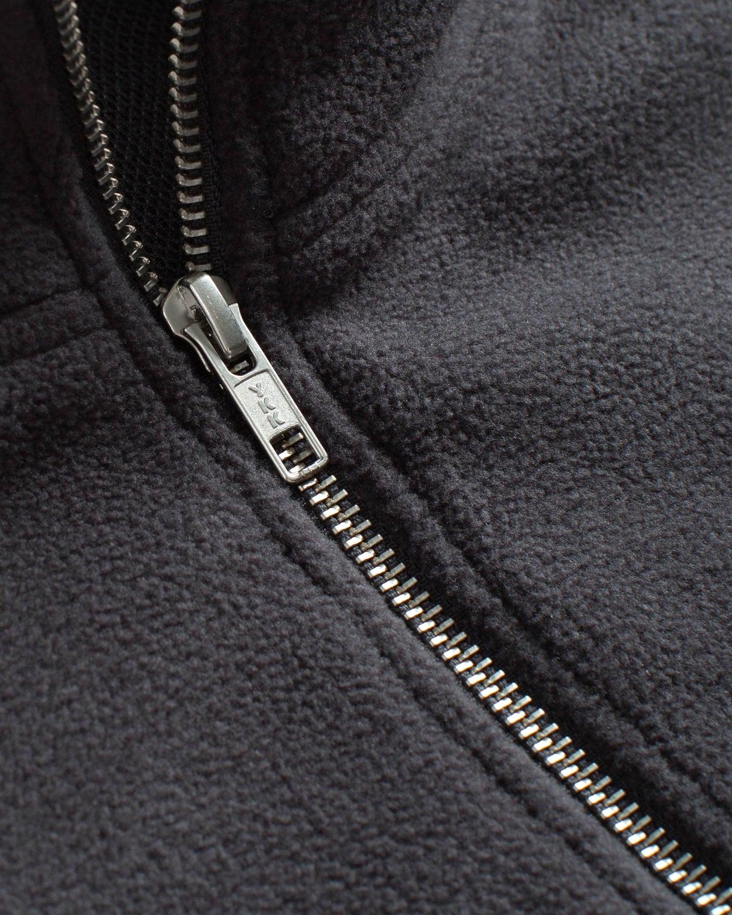 CREST FLEECE HALF ZIP
